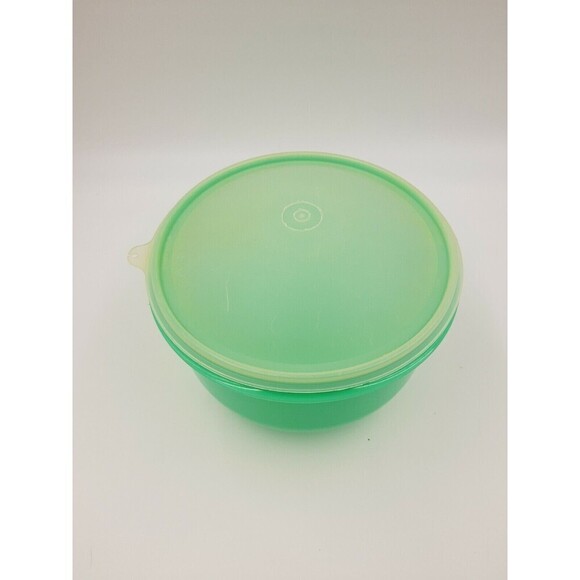 Jadeite Tupperware Lettuce Crisper Keeper 1424-2 with domed Lid 1425-2 - Picture 2 of 7